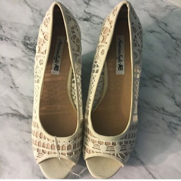 🌸American Eagle Beautiful lace wedge Sandal -10 - Picture 2 of 7